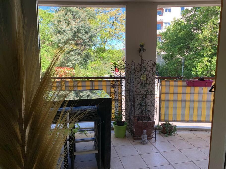 Apartamento Votre Sejour Cosy A Frejus! Exterior foto
